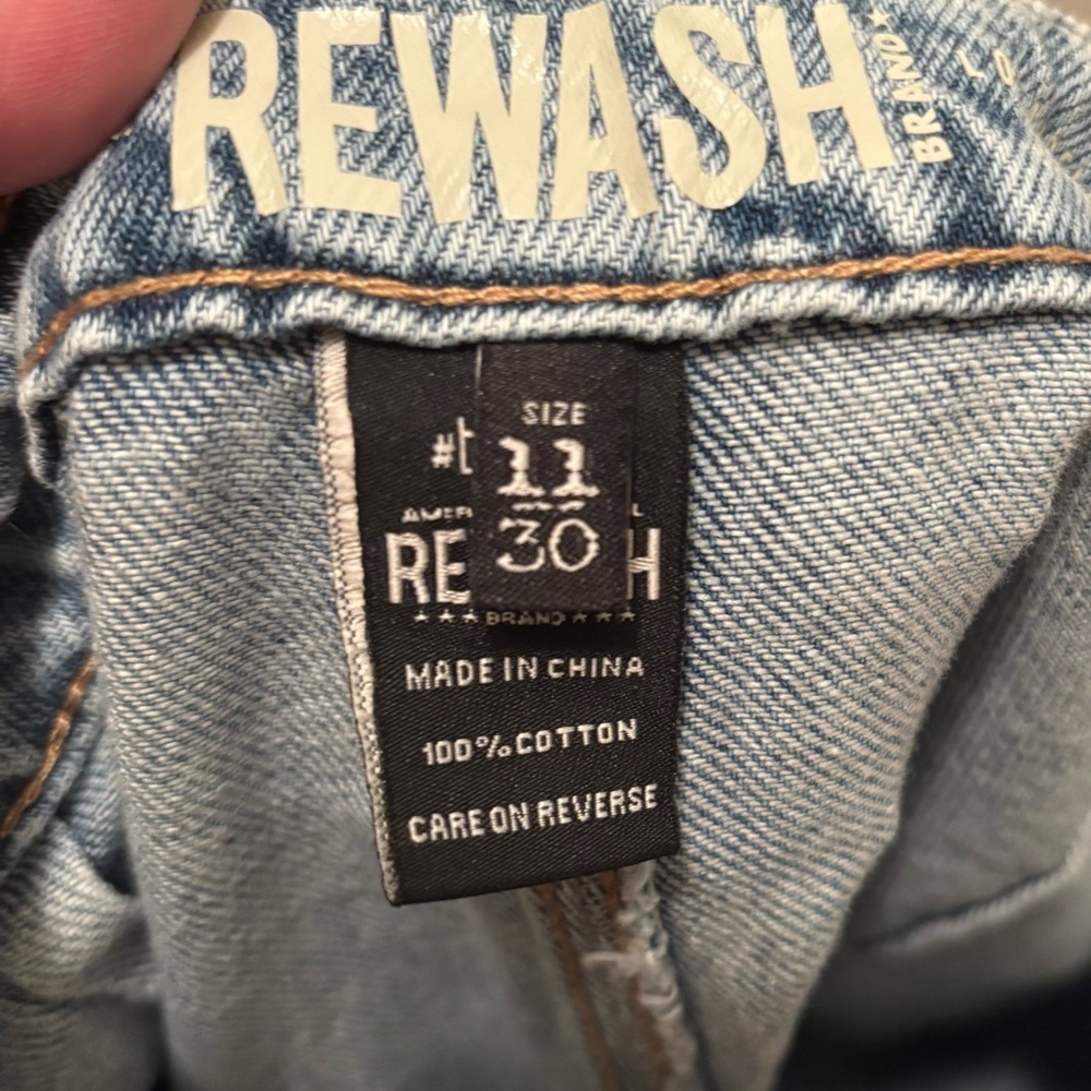 NWT Rewash Utility Barrel Cropped Jeans Size 30 Vintage Wash Blue Denim Cotton - Picture 13 of 13